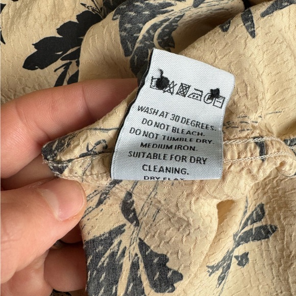 Portuguese Flannel Tropical lightweight button down shirt size Small - Picture 2 of 5